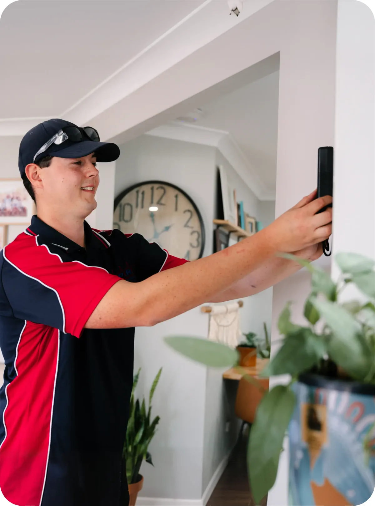 Denman pest control technician